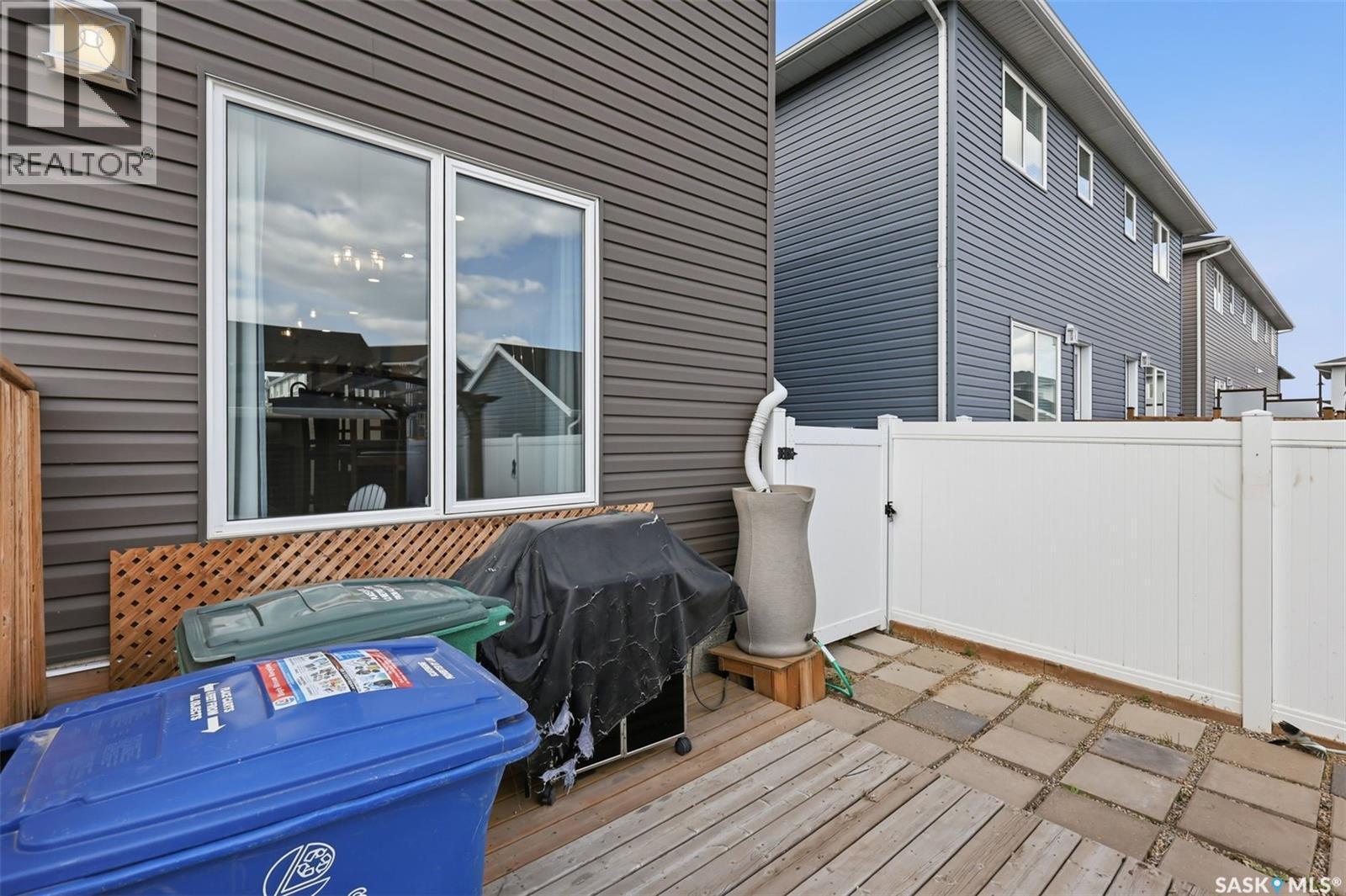 520 Brighton Gate, Saskatoon, SK - Outdoor With Exterior