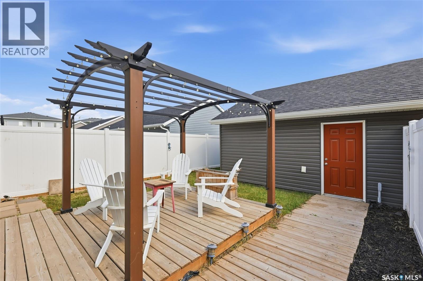 520 Brighton Gate, Saskatoon, SK - Outdoor With Deck Patio Veranda With Exterior