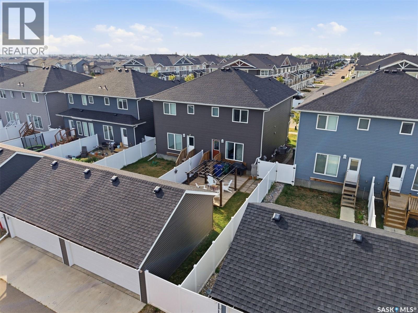 520 Brighton Gate, Saskatoon, SK - Outdoor