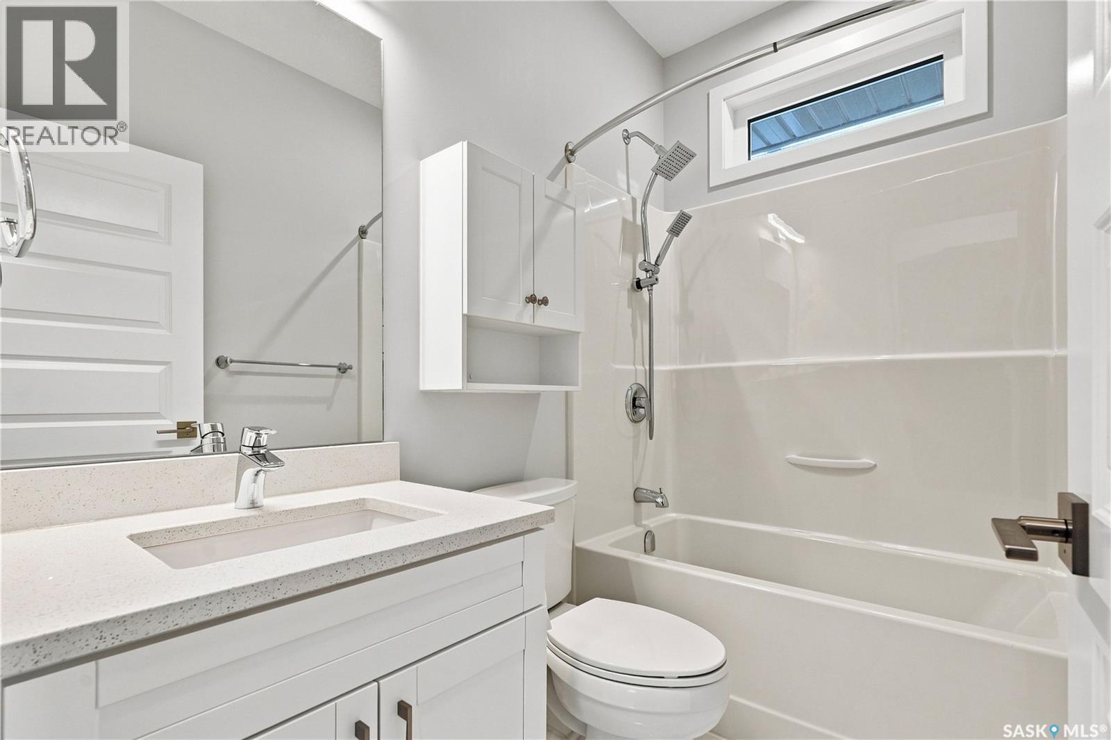134 Bolstad Way, Saskatoon, SK - Indoor Photo Showing Bathroom