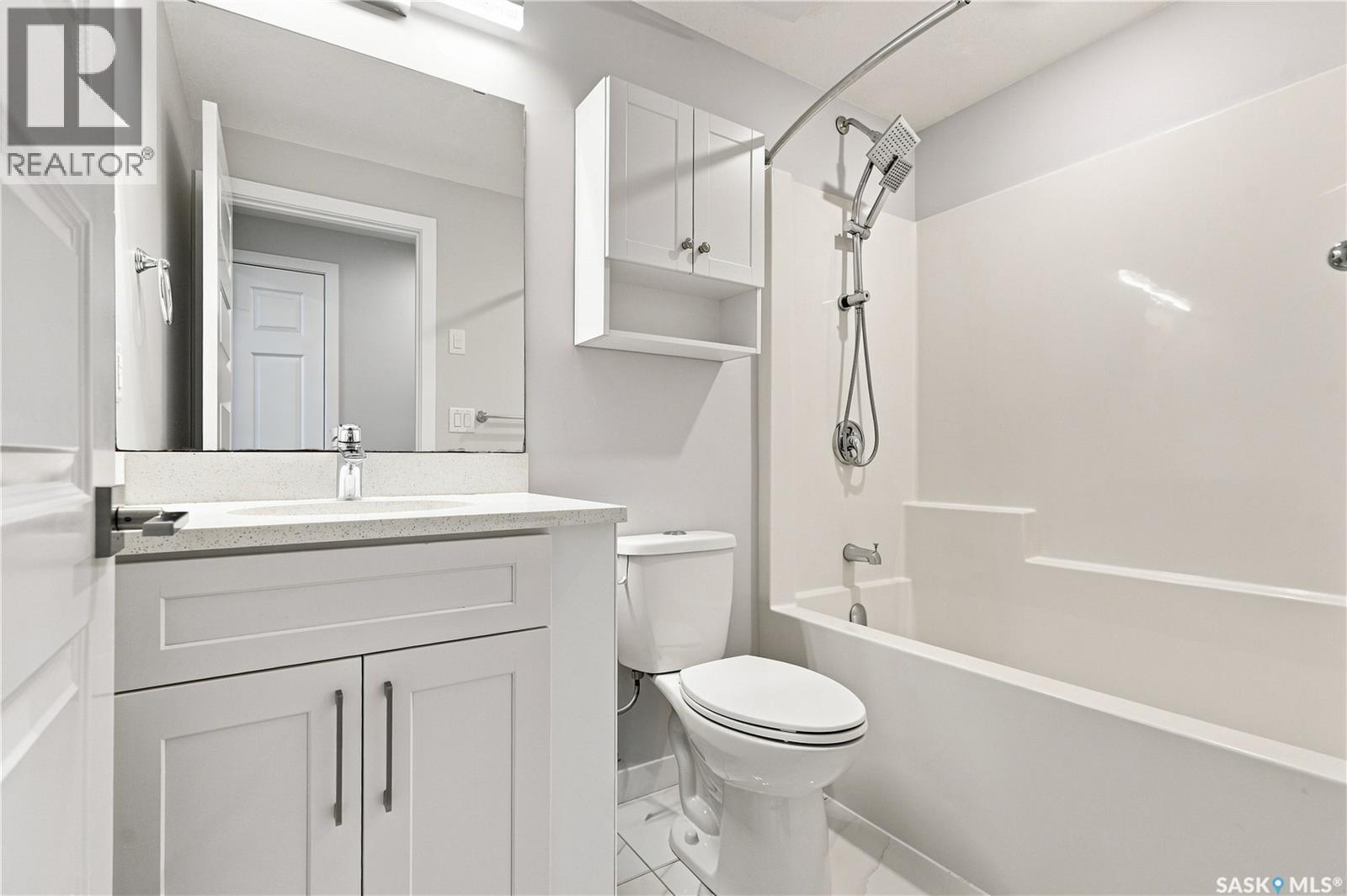 134 Bolstad Way, Saskatoon, SK - Indoor Photo Showing Bathroom