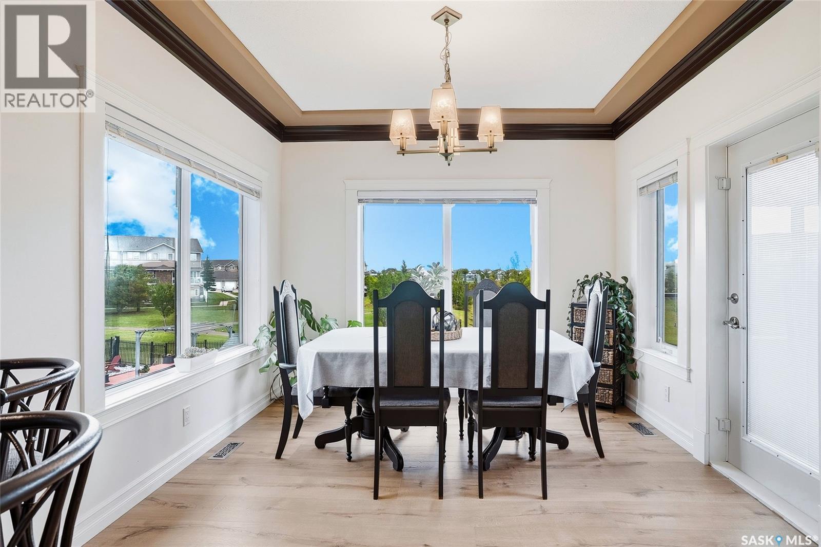 242 Denham Crescent, Saskatoon, SK - Indoor Photo Showing Dining Room