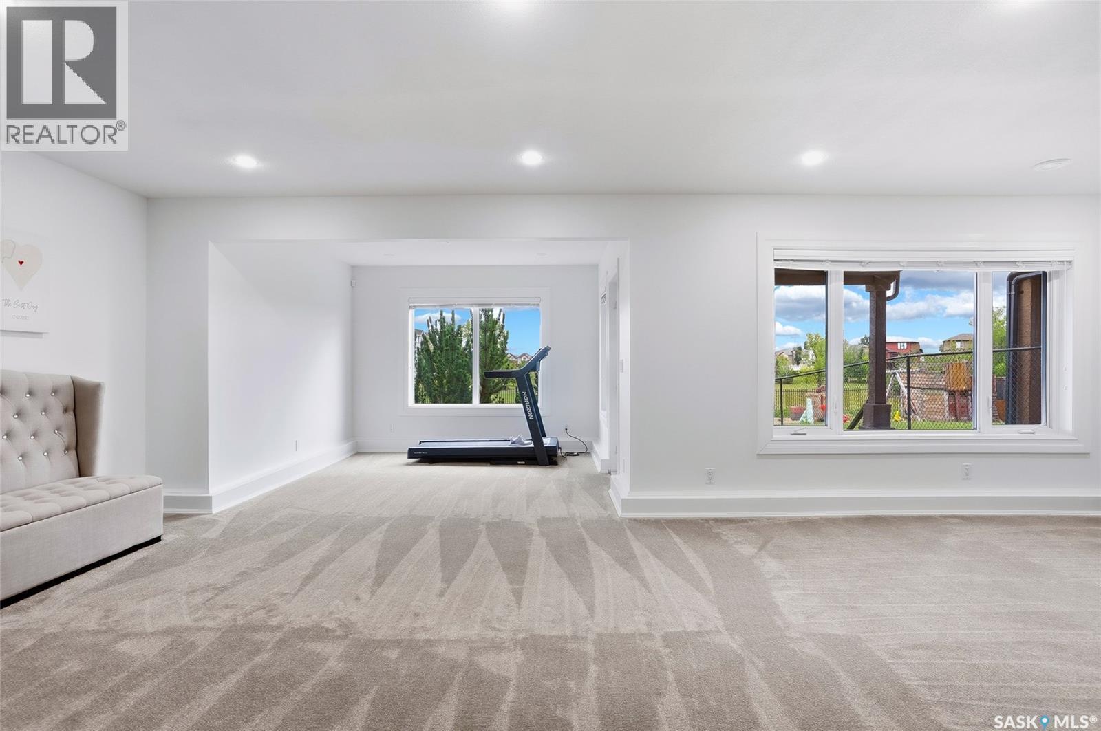 242 Denham Crescent, Saskatoon, SK - Indoor