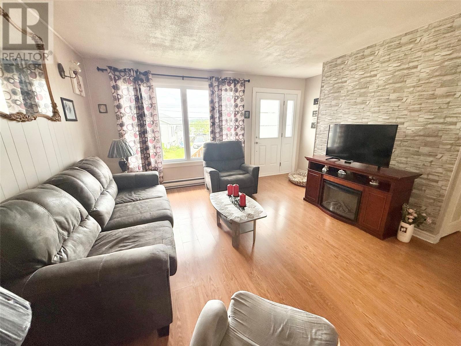 11 Caribou Road, Grand Falls-Windsor, NL - Indoor Photo Showing Living Room