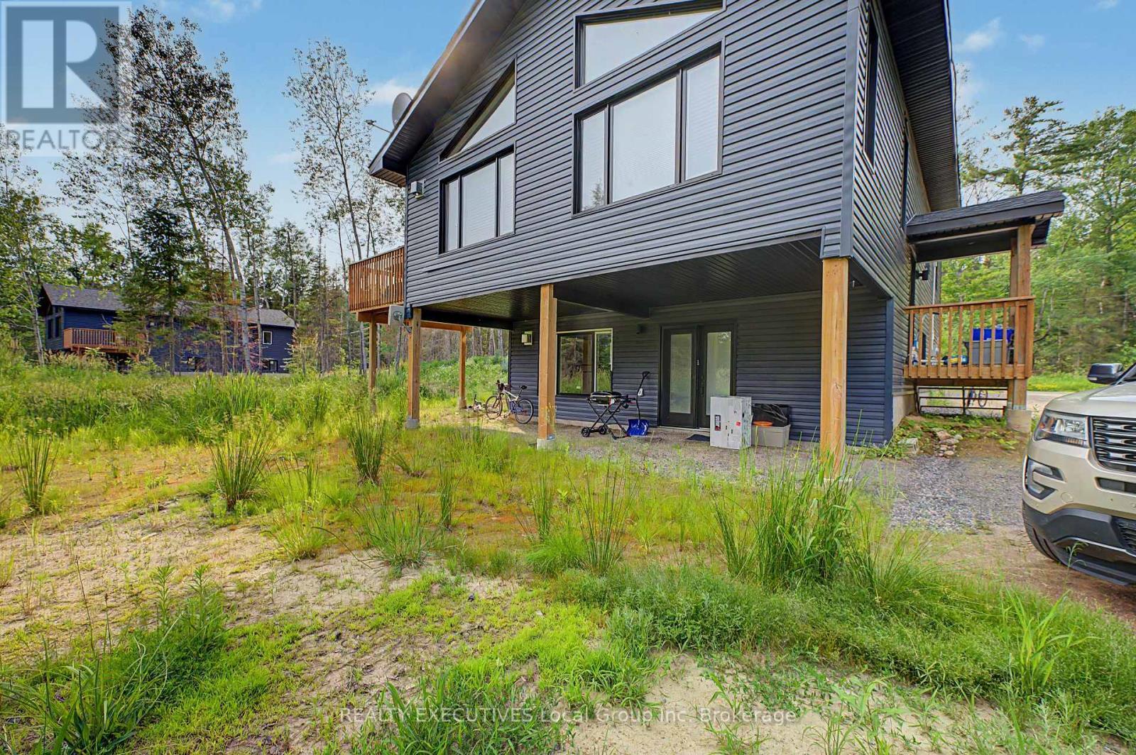 575 Hart Road, Callander, ON - Outdoor With Deck Patio Veranda