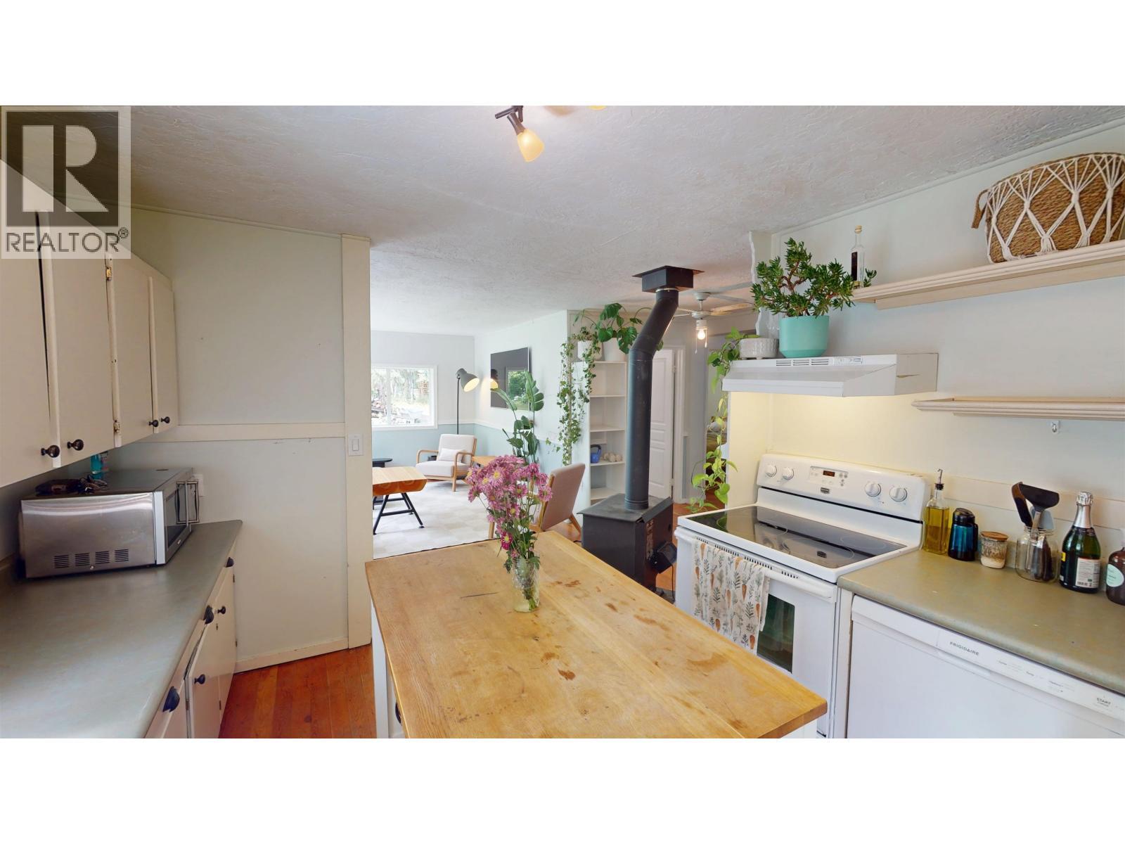 1154 Marsh Road, Quesnel, BC - Indoor Photo Showing Other Room