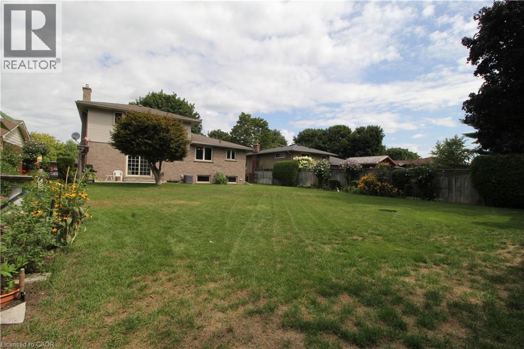 14 Berkley Crescent, Simcoe, ON - Outdoor