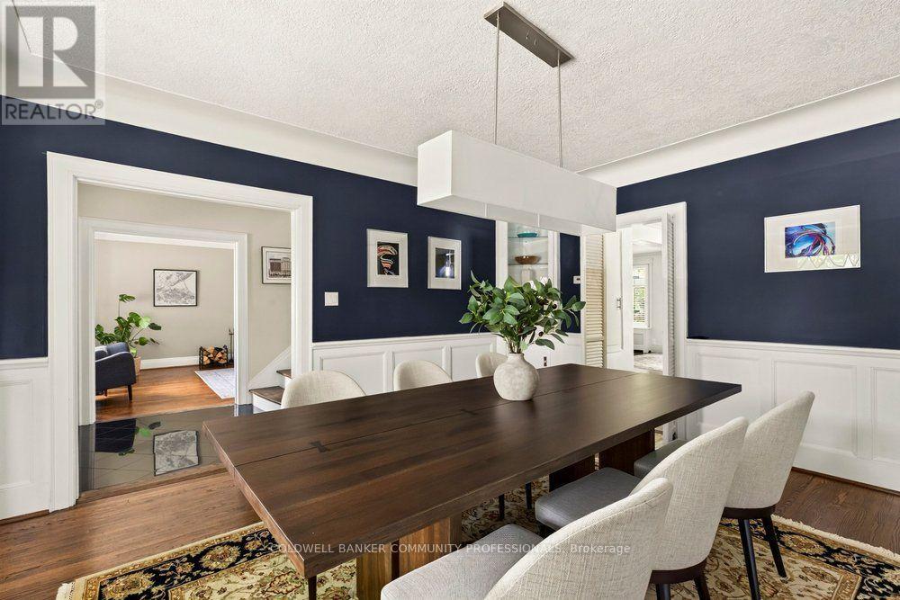 71 Stanley Avenue, Hamilton, ON - Indoor Photo Showing Dining Room