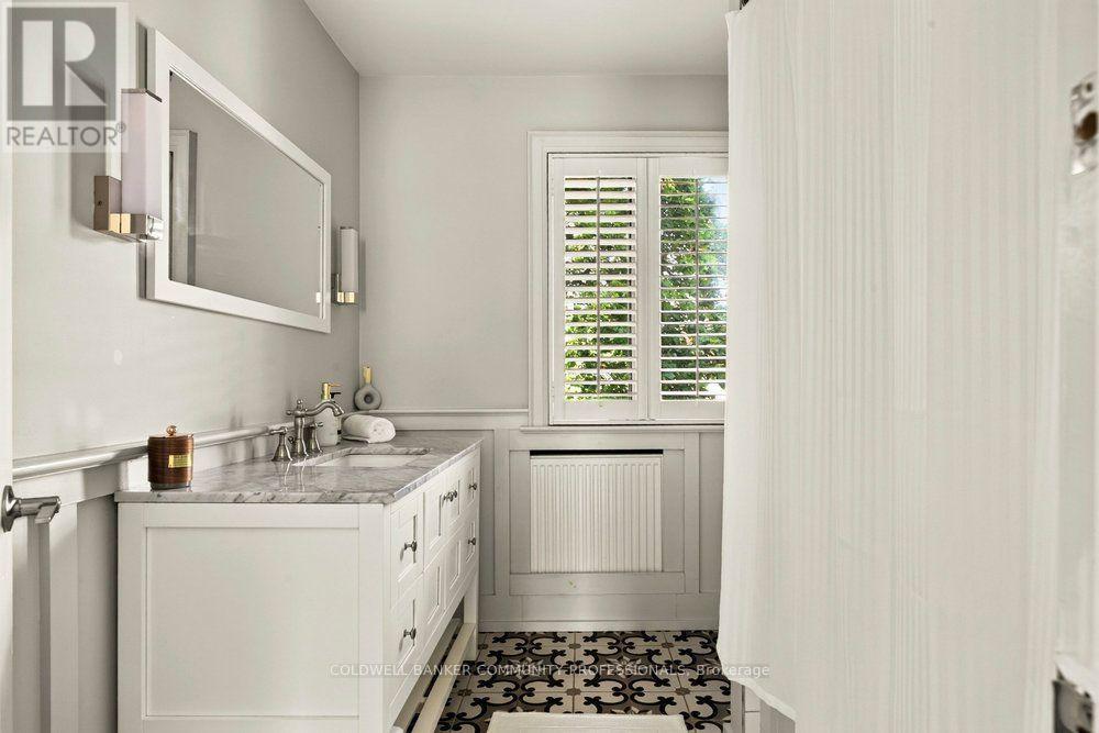 71 Stanley Avenue, Hamilton, ON - Indoor