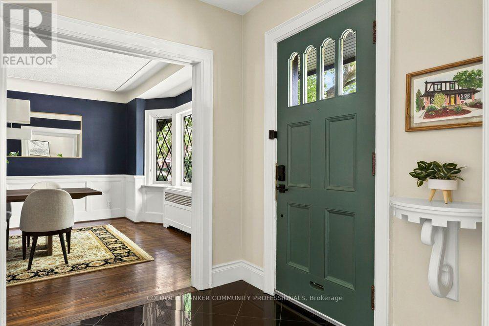 71 Stanley Avenue, Hamilton, ON - Indoor Photo Showing Other Room