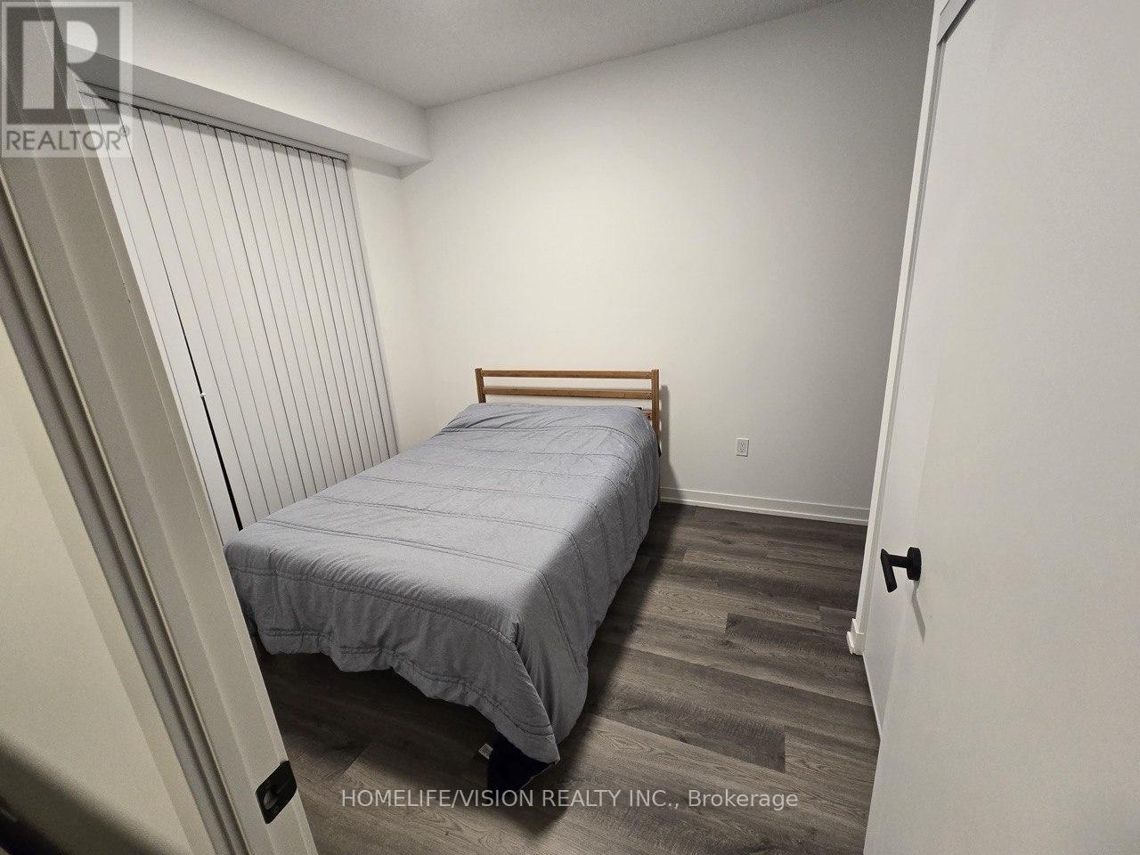 3207 - 8 Interchange Way, Vaughan, ON - Indoor Photo Showing Bedroom