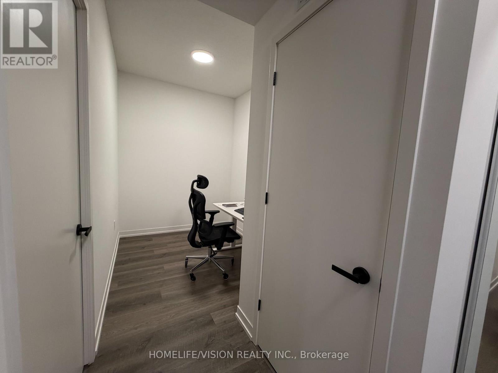 3207 - 8 Interchange Way, Vaughan, ON - Indoor Photo Showing Other Room