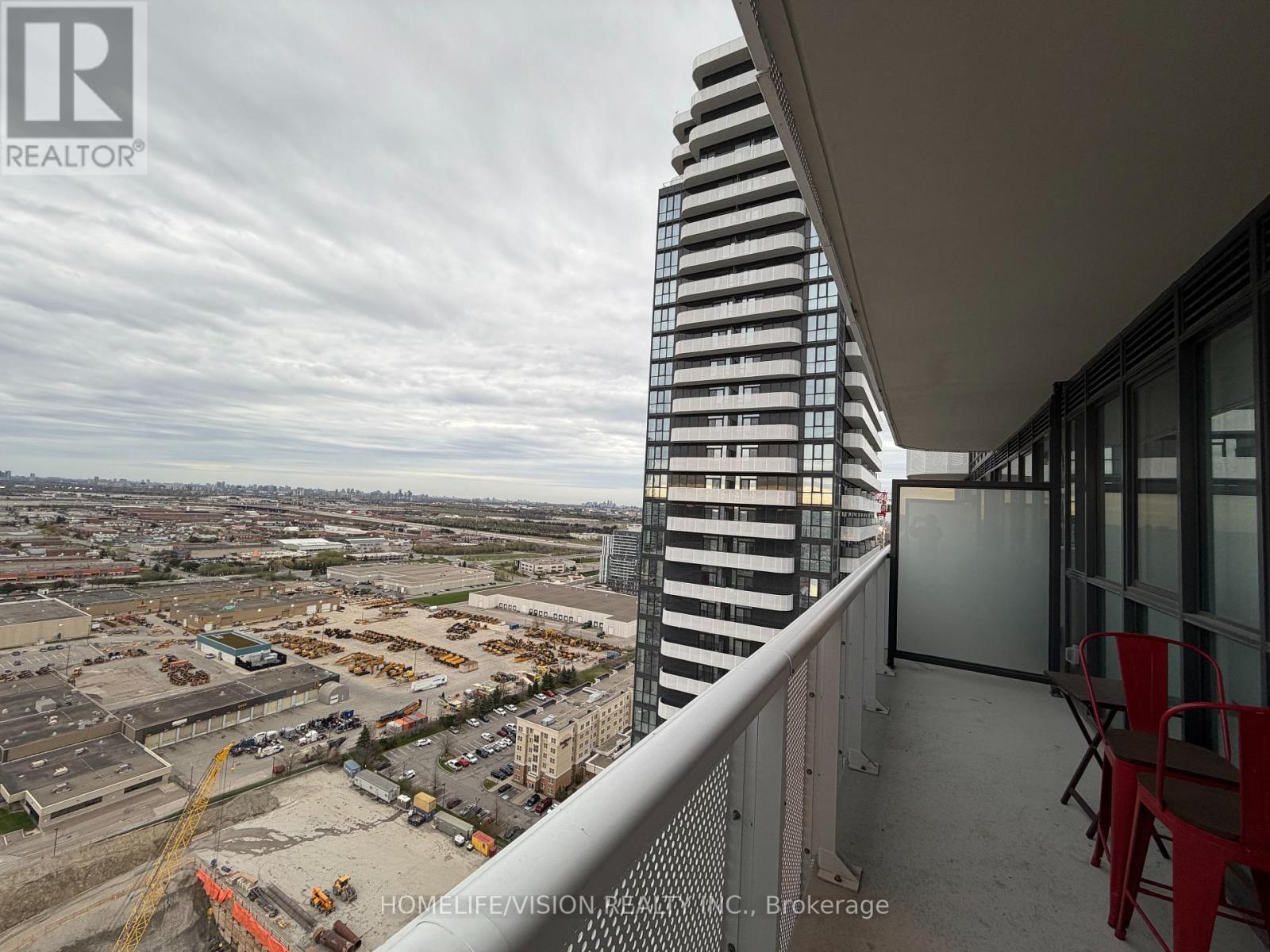 3207 - 8 Interchange Way, Vaughan, ON - Outdoor With Balcony