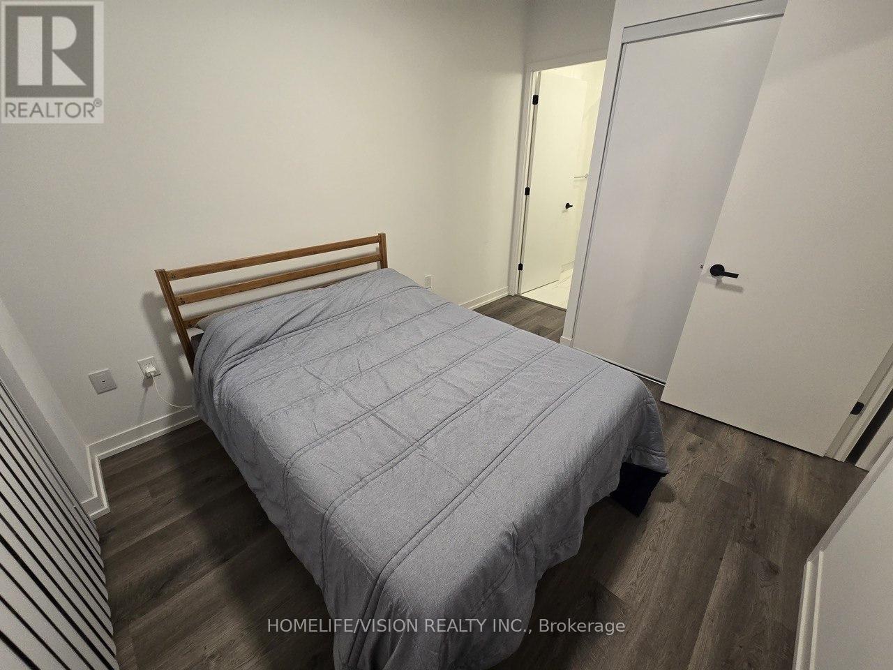 3207 - 8 Interchange Way, Vaughan, ON - Indoor Photo Showing Bedroom