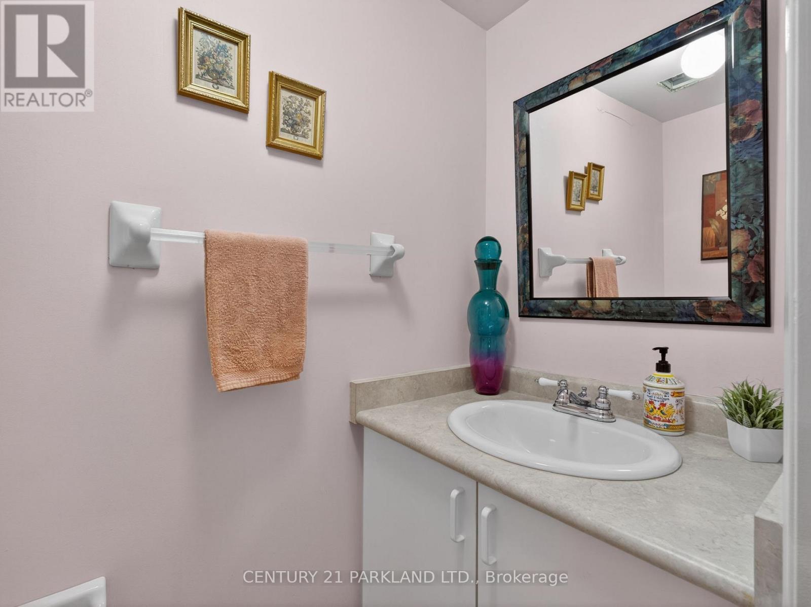 181 Purcell Crescent, Vaughan, ON - Indoor Photo Showing Bathroom