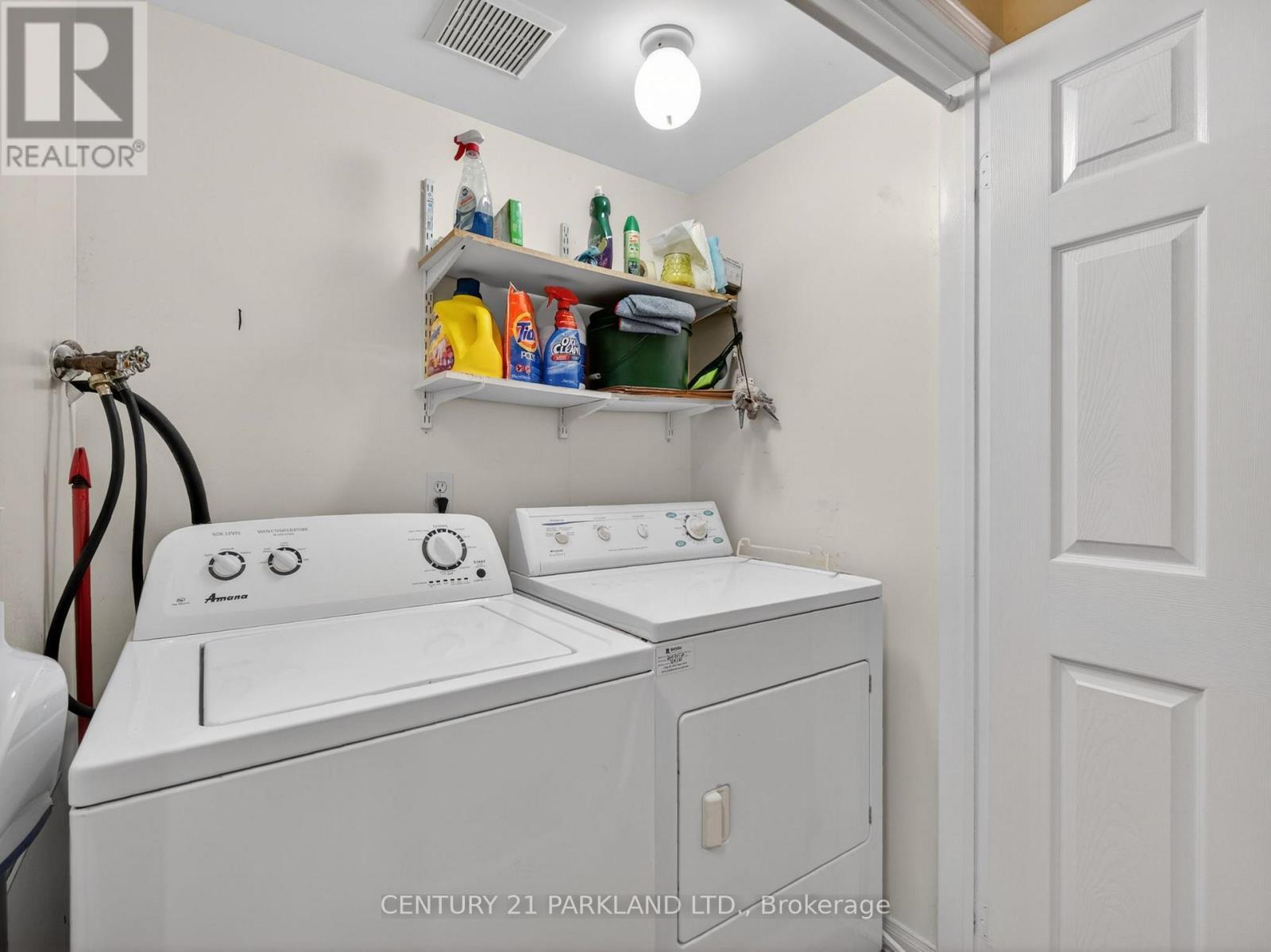181 Purcell Crescent, Vaughan, ON - Indoor Photo Showing Laundry Room
