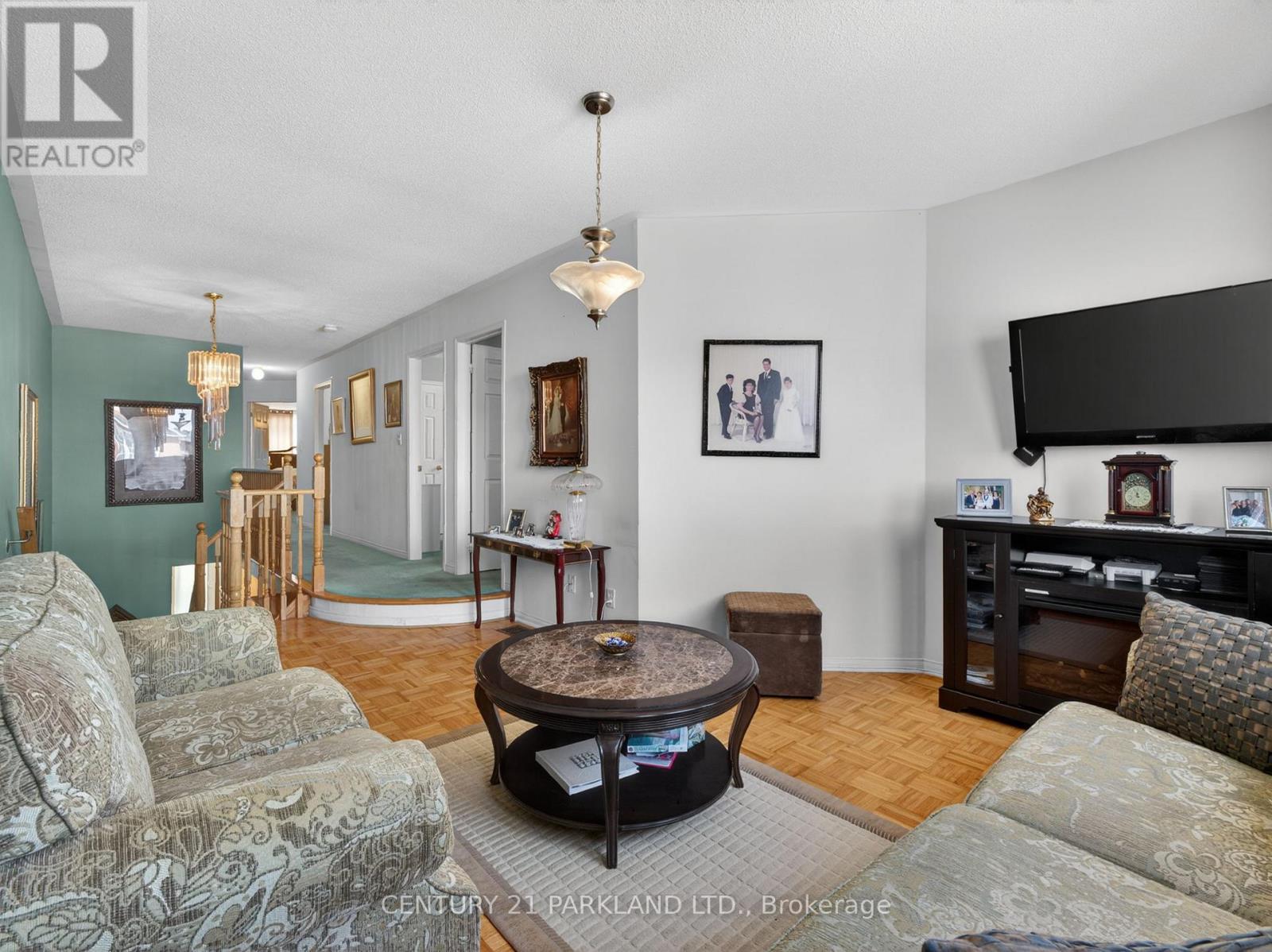 181 Purcell Crescent, Vaughan, ON - Indoor Photo Showing Living Room
