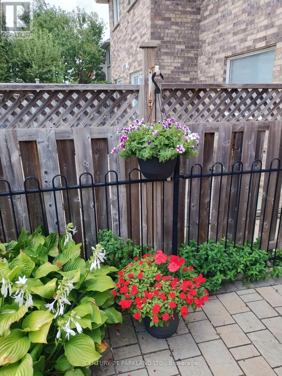 181 Purcell Crescent, Vaughan, ON - Outdoor