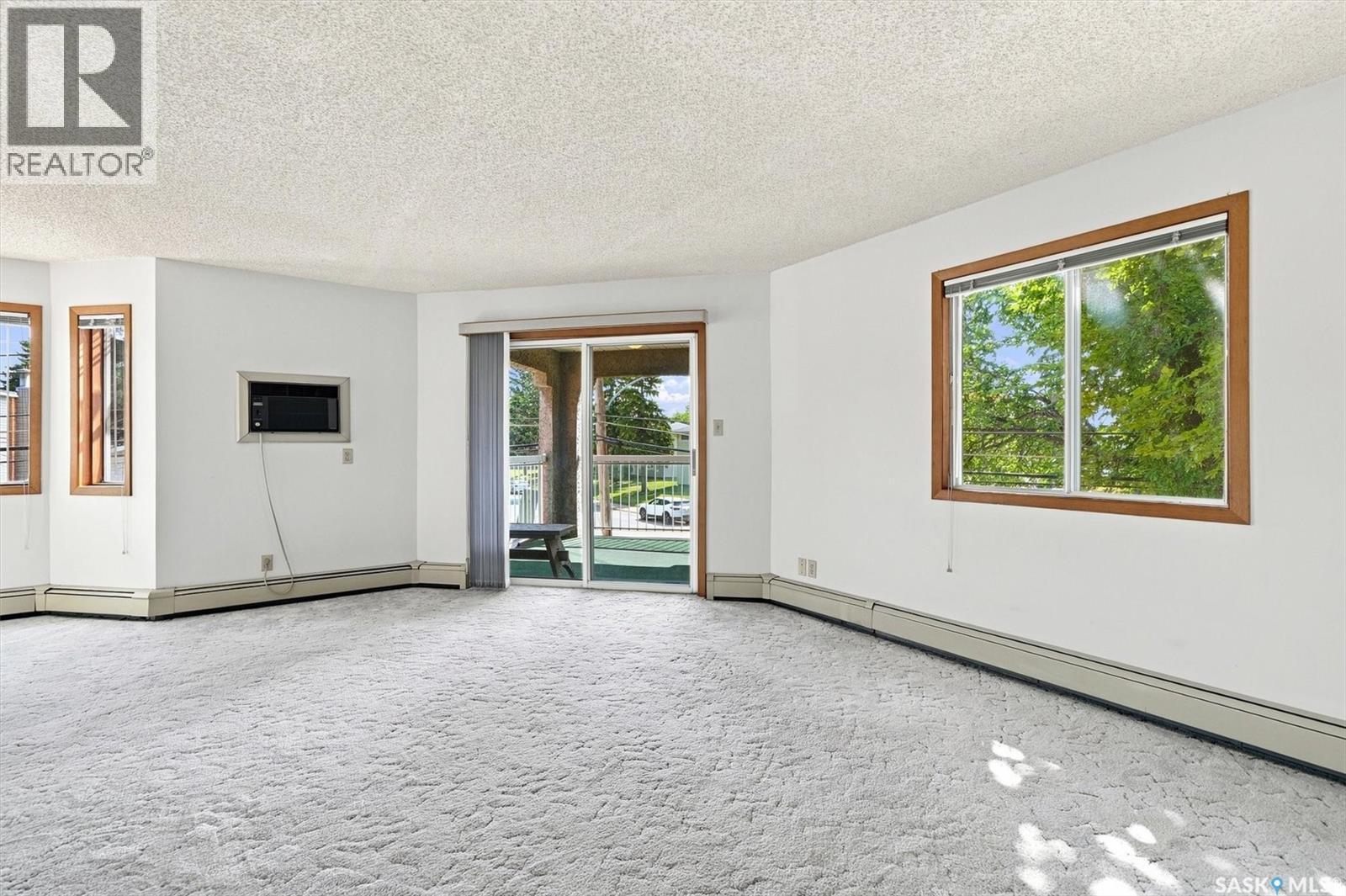 202 1215 Louise Avenue, Saskatoon, SK - Indoor Photo Showing Other Room