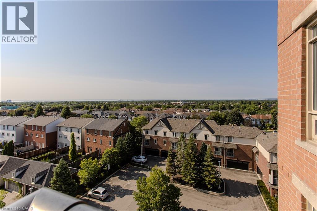 2325 Central Park Drive Unit# 709, Oakville, ON - Outdoor