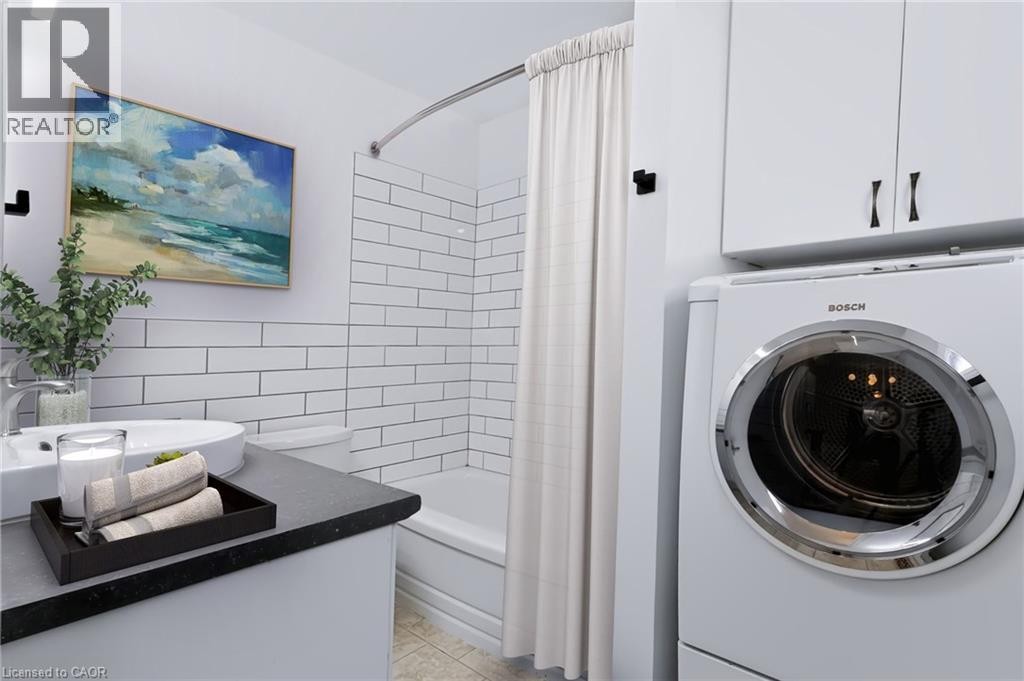 442 King William Street, Hamilton, ON - Indoor Photo Showing Laundry Room