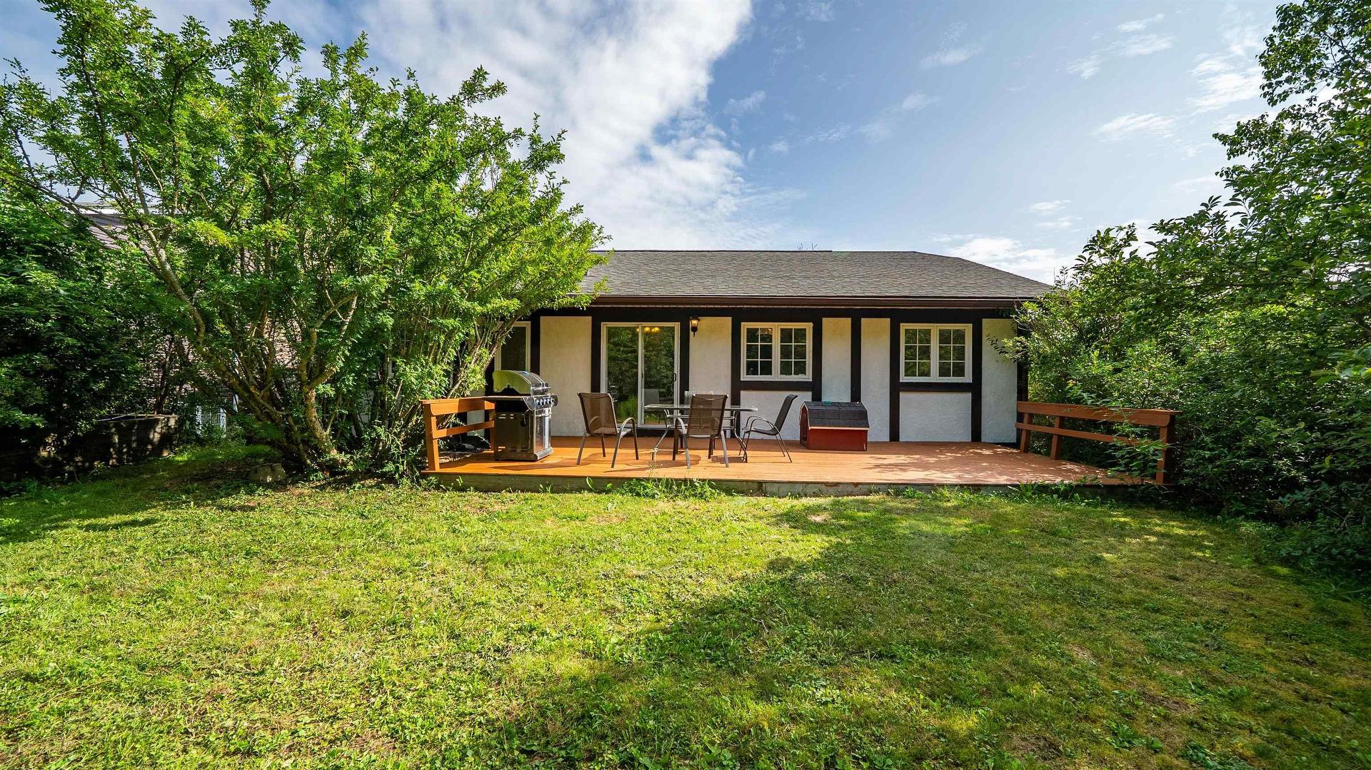 47 Forest Road, Dartmouth, NS - Outdoor With Deck Patio Veranda