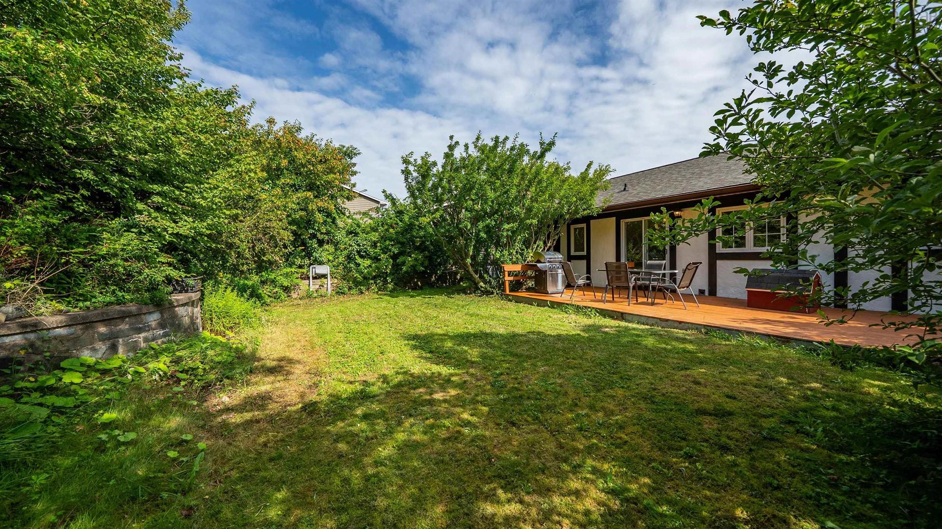 47 Forest Road, Dartmouth, NS - Outdoor