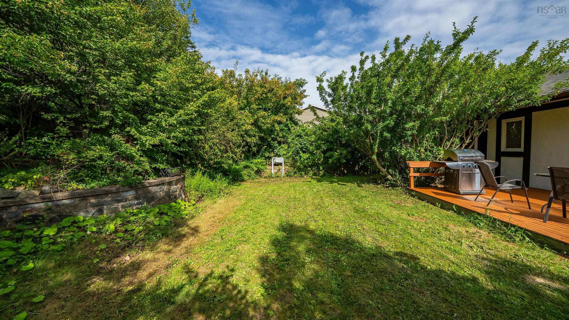 47 Forest Road, Dartmouth, NS - Outdoor