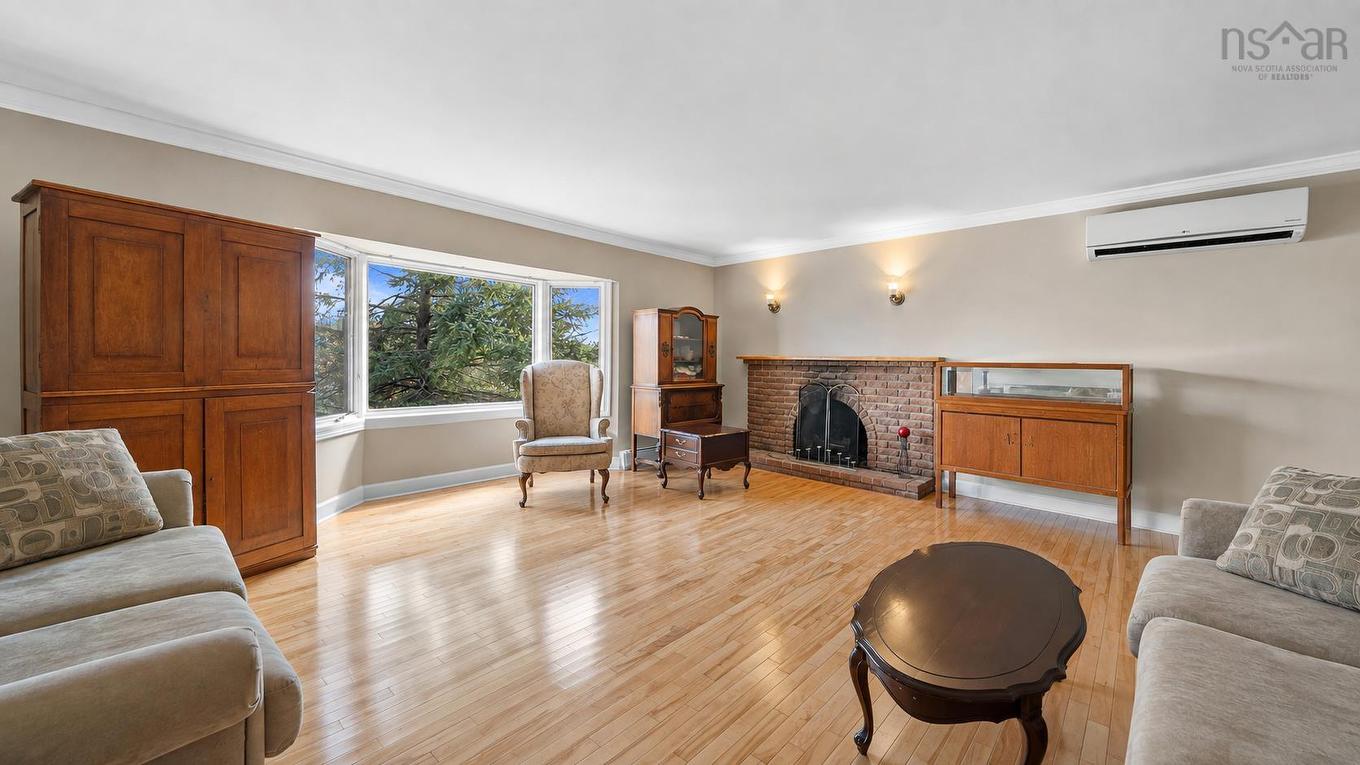 47 Forest Road, Dartmouth, NS - Indoor Photo Showing Living Room With Fireplace