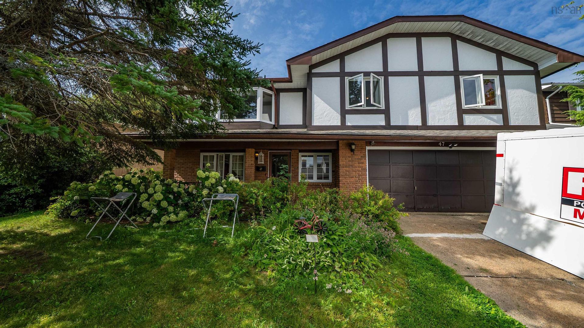47 Forest Road, Dartmouth, NS - Outdoor