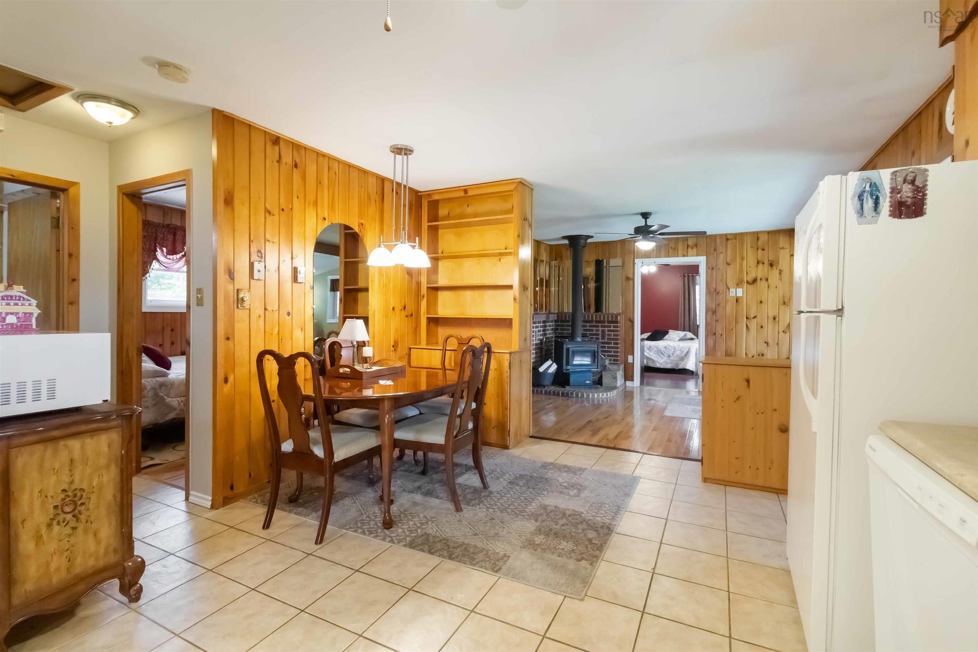 198 Spruce Drive, Barss Corner, NS - Indoor Photo Showing Dining Room