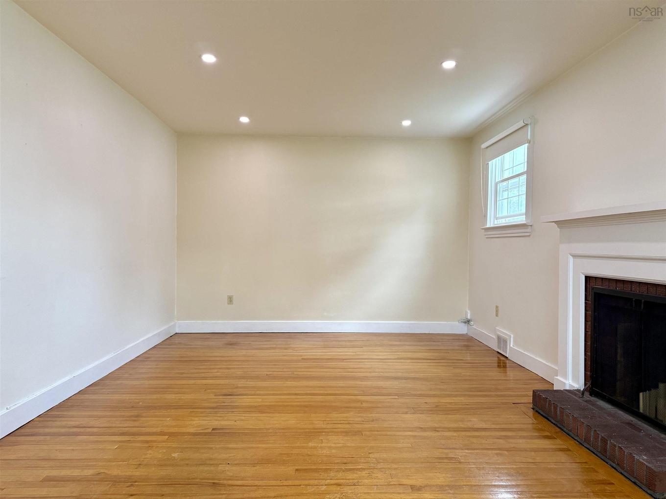 5 Elmwood Drive, Amherst, NS - Indoor Photo Showing Other Room With Fireplace