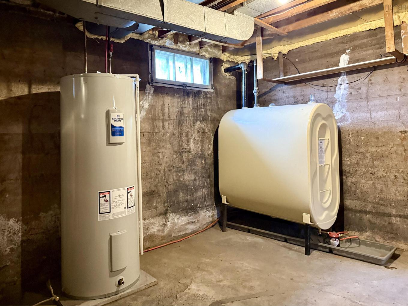 5 Elmwood Drive, Amherst, NS - Indoor Photo Showing Basement