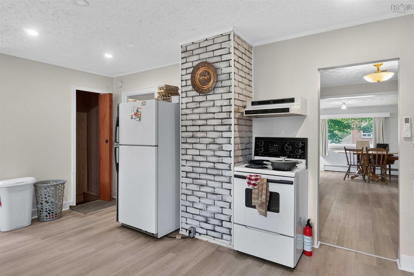 191 Oakdene Avenue, Kentville, NS - Indoor Photo Showing Kitchen