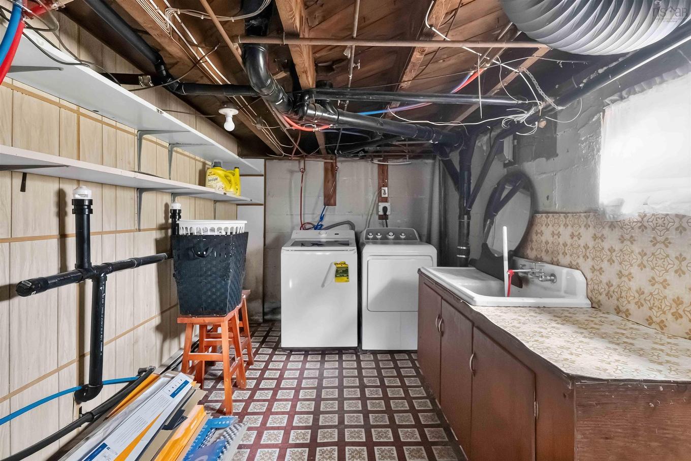 191 Oakdene Avenue, Kentville, NS - Indoor Photo Showing Laundry Room