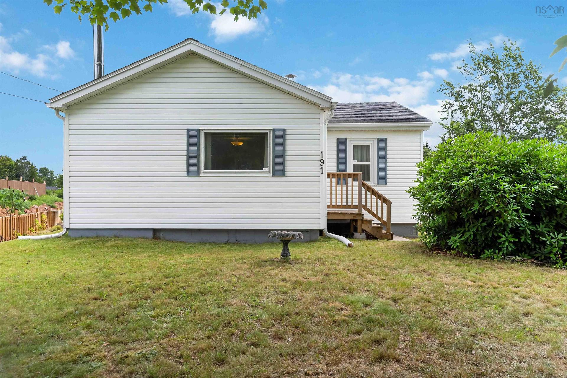 191 Oakdene Avenue, Kentville, NS - Outdoor