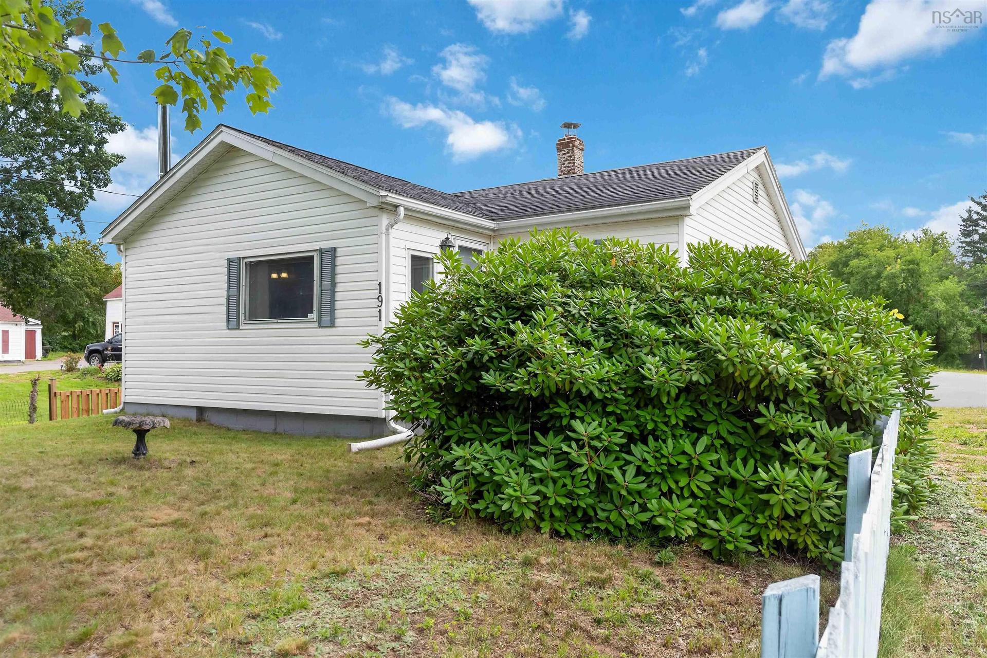 191 Oakdene Avenue, Kentville, NS - Outdoor
