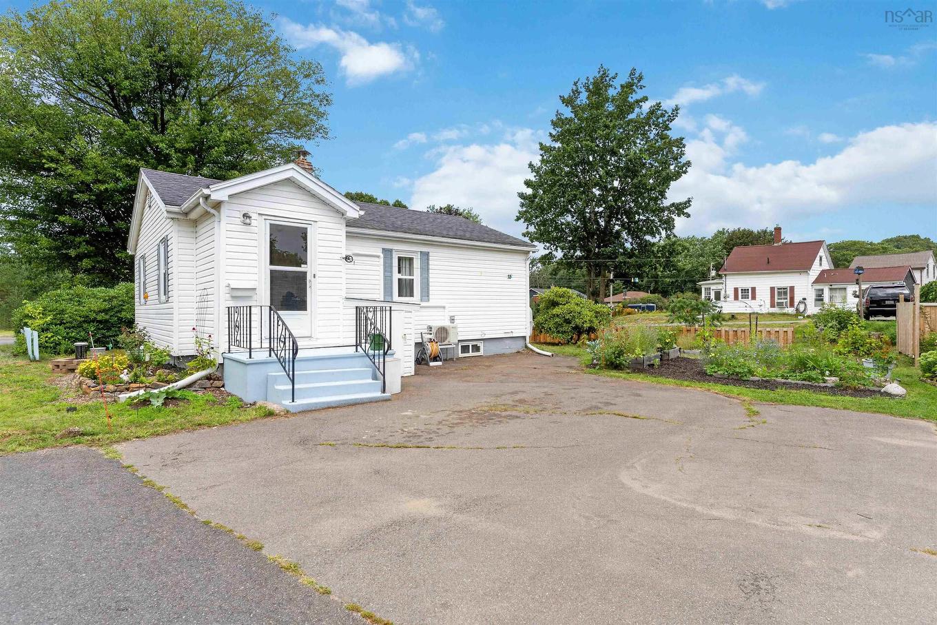 191 Oakdene Avenue, Kentville, NS - Outdoor