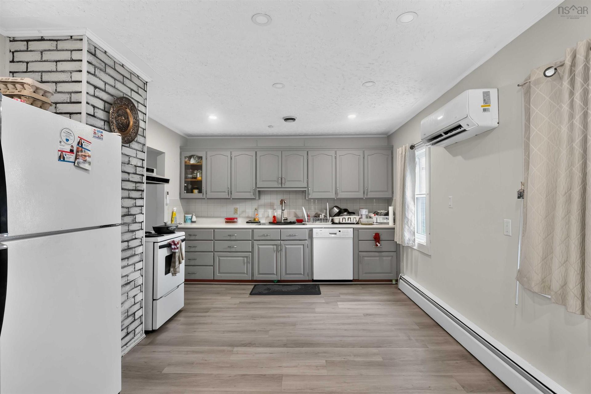 191 Oakdene Avenue, Kentville, NS - Indoor Photo Showing Kitchen