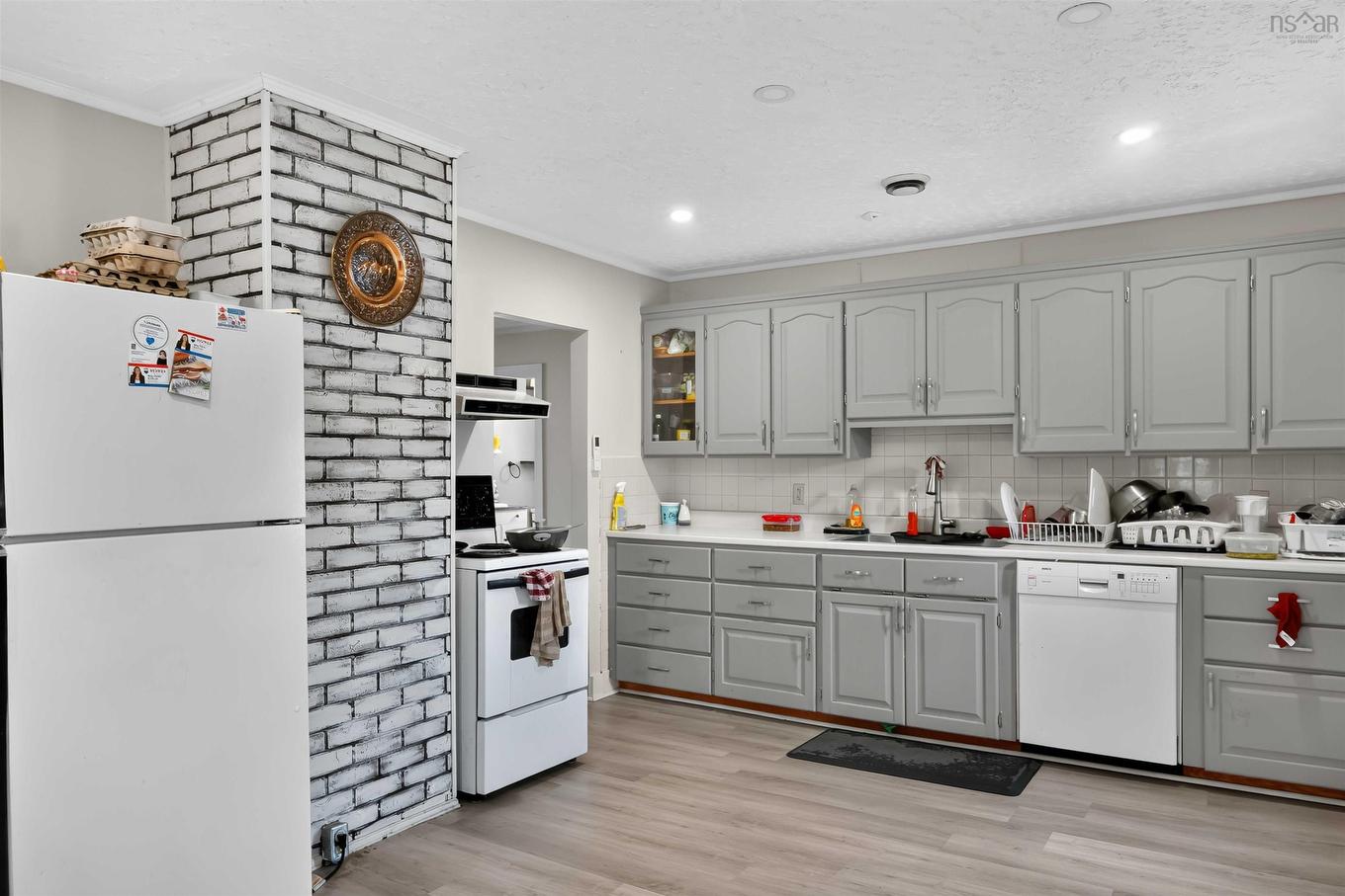 191 Oakdene Avenue, Kentville, NS - Indoor Photo Showing Kitchen