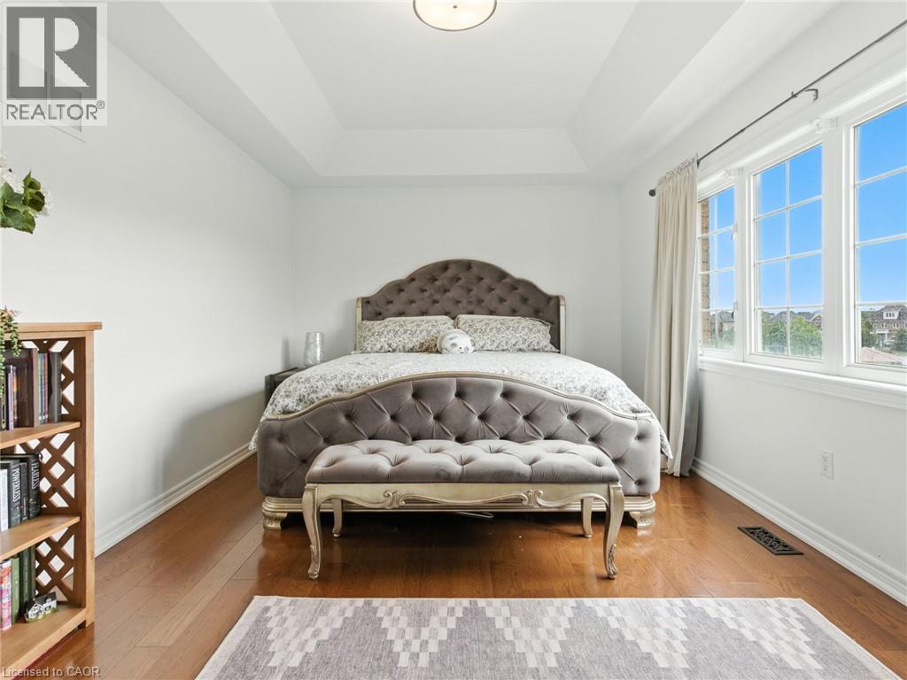 200 Giddings Crescent, Milton, ON - Indoor Photo Showing Bedroom