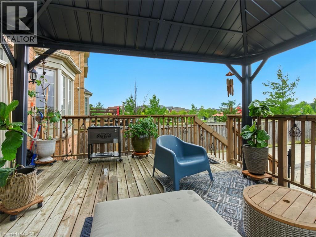 200 Giddings Crescent, Milton, ON - Outdoor With Deck Patio Veranda With Exterior