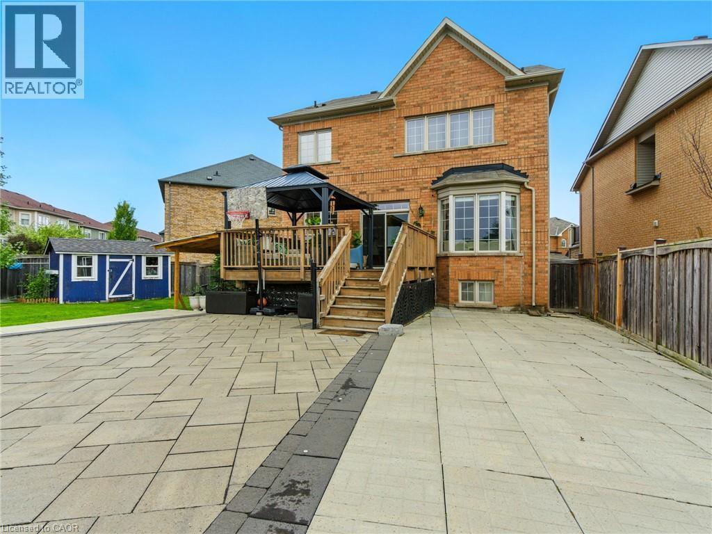 200 Giddings Crescent, Milton, ON - Outdoor With Deck Patio Veranda With Exterior