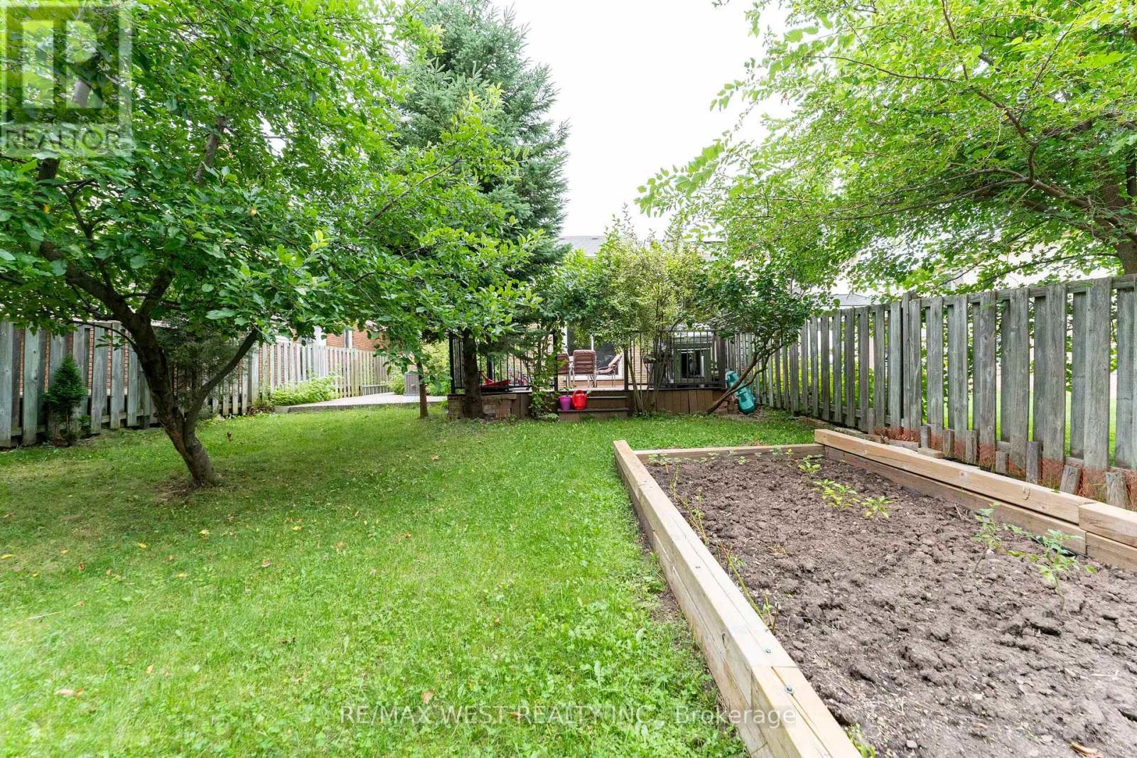 3098 Driftwood Drive, Burlington, ON - Outdoor