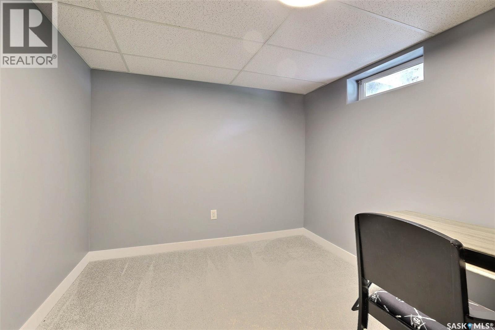 34 Elmwood Place, Regina, SK - Indoor