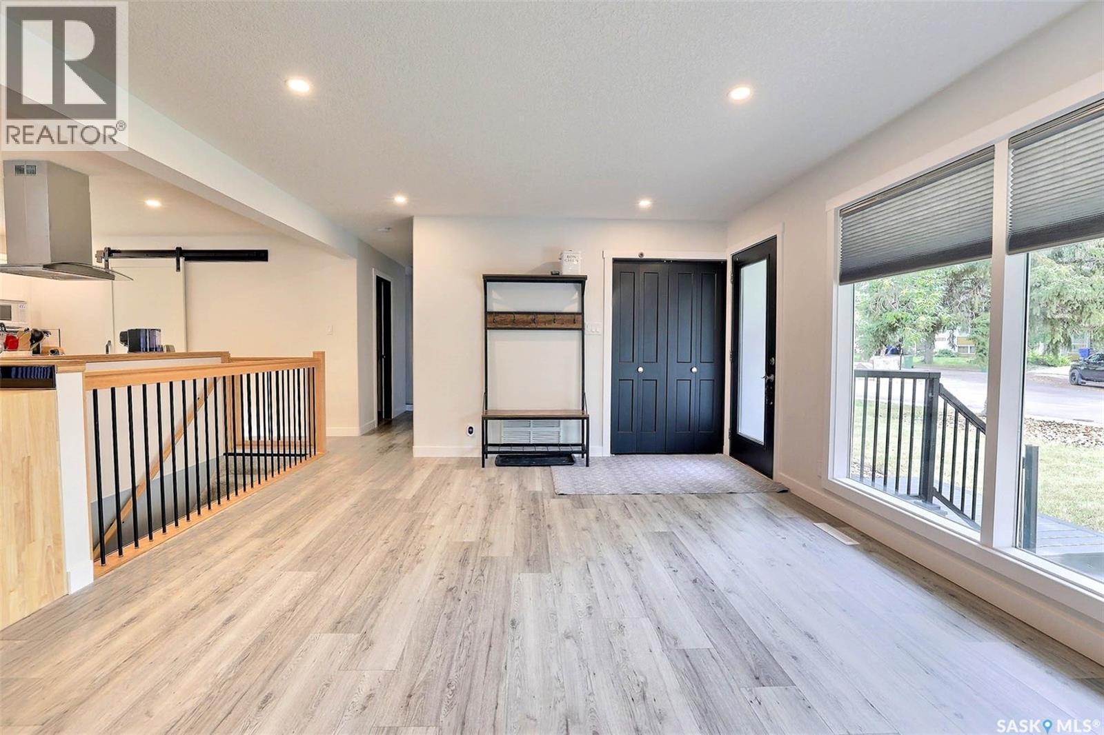 34 Elmwood Place, Regina, SK - Indoor Photo Showing Other Room