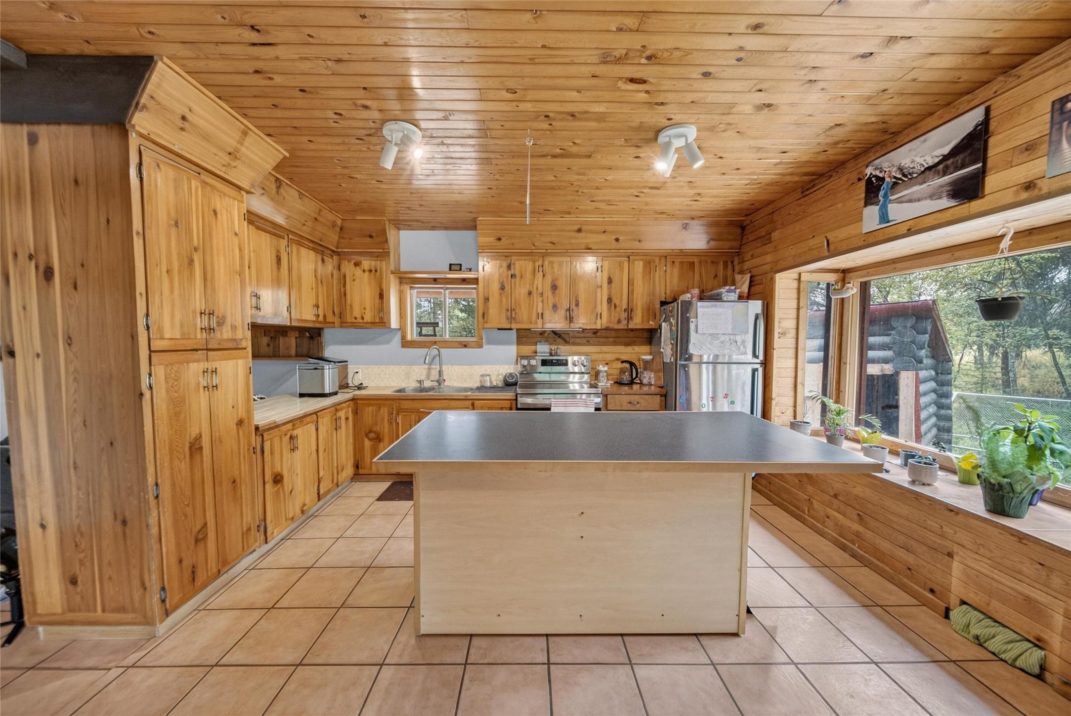 6365 Murray Road, Jaffray, BC