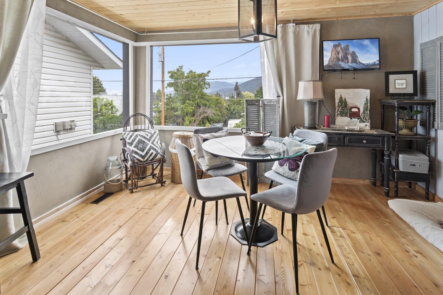 711 Ibbitson Street, Creston, BC - Indoor Photo Showing Dining Room