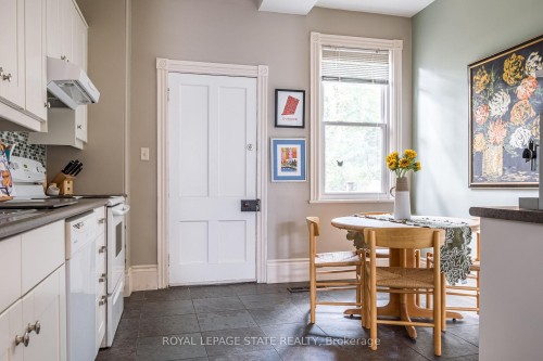 151 Markland Street, Hamilton, ON - Indoor Photo Showing Kitchen