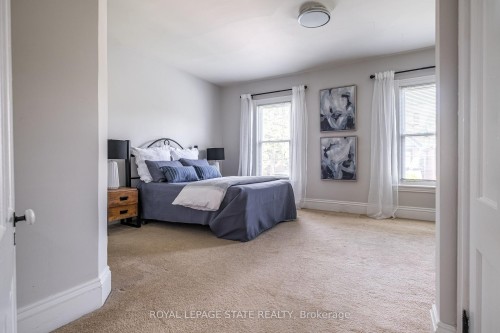151 Markland Street, Hamilton, ON - Indoor Photo Showing Bedroom